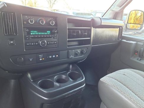 Used 2019 Chevrolet Express 2500 w/ Driver Convenience Package RWD image 18