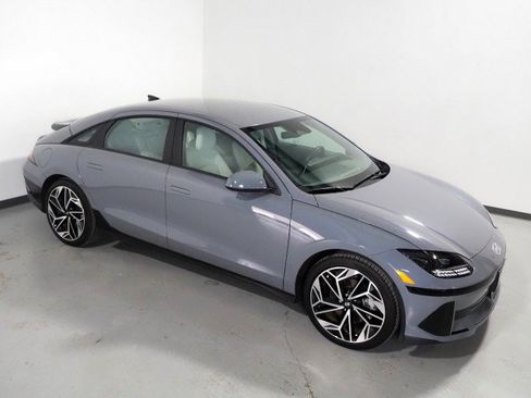 Used 2024 Hyundai Ioniq 6 SEL image 11
