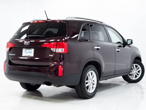 Used 2014 Kia Sorento LX FWD image 28