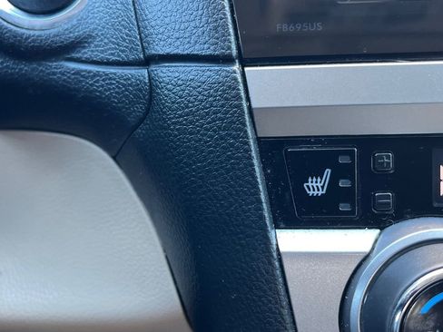 Used 2016 Subaru Outback 2.5i Limited image 19