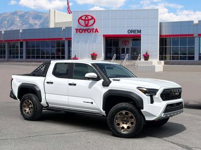 New 2026 Toyota Tacoma 4x4 Double Cab Hybrid w/ Tow Tech Package