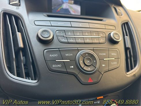 Used 2017 Ford Focus S image 6