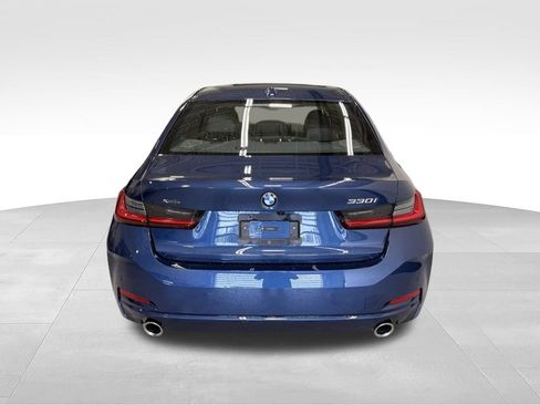 Used 2024 BMW 330i xDrive Sedan w/ Premium Package AWD/4WD image 4