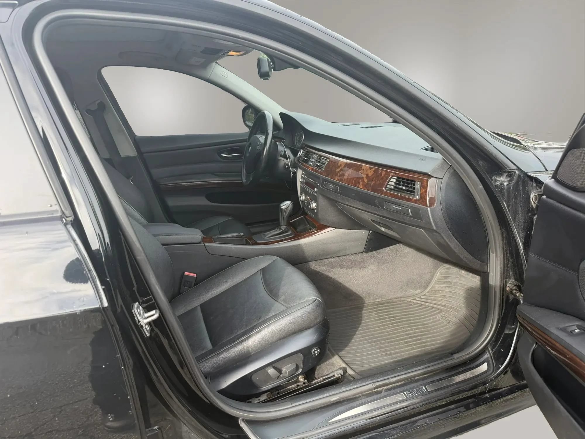 Used 2011 BMW 328i xDrive Sedan AWD/4WD image 25