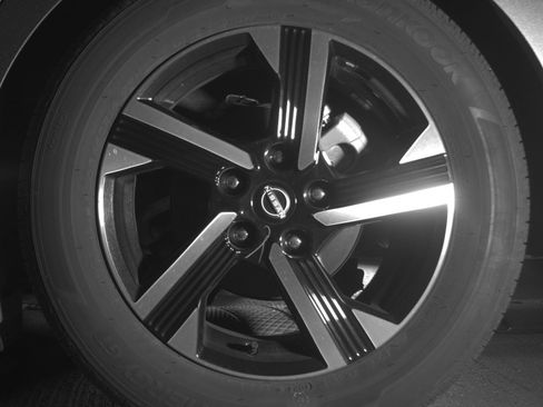 Used 2025 Nissan Sentra SV image 14