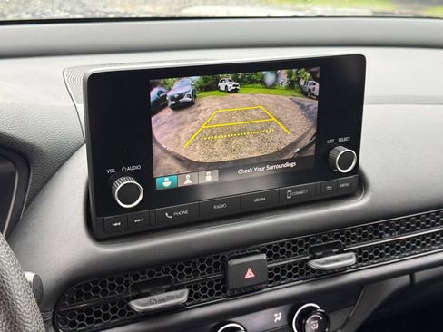 Used 2023 Honda HR-V LX image 27
