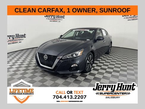 Used 2022 Nissan Altima 2.5 SL image 1