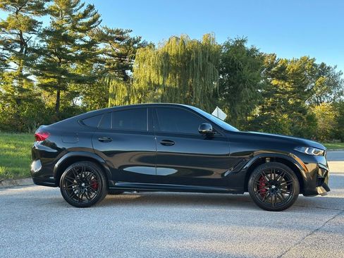 Used 2025 BMW X6 M Competition w/ Executive Package image 59