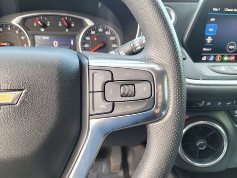 Used 2022 Chevrolet Blazer LT FWD image 23