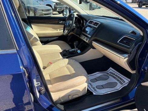 Used 2017 Subaru Outback 3.6R Limited image 16