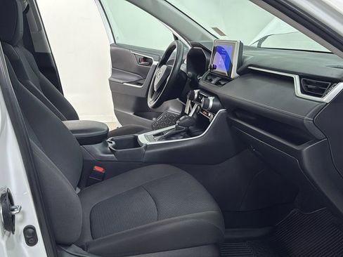 Certified 2025 Toyota RAV4 LE image 18