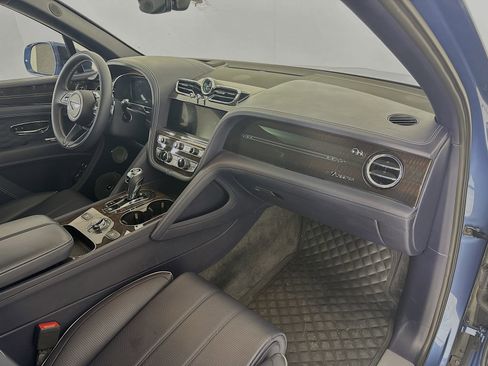 Certified 2023 Bentley Bentayga Extended Wheelbase AWD/4WD image 2