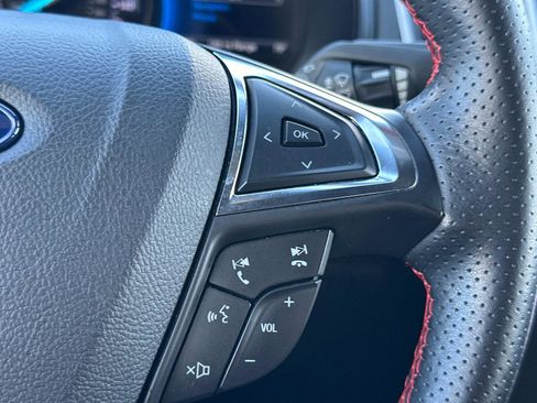 Certified 2022 Ford Edge ST-Line image 19