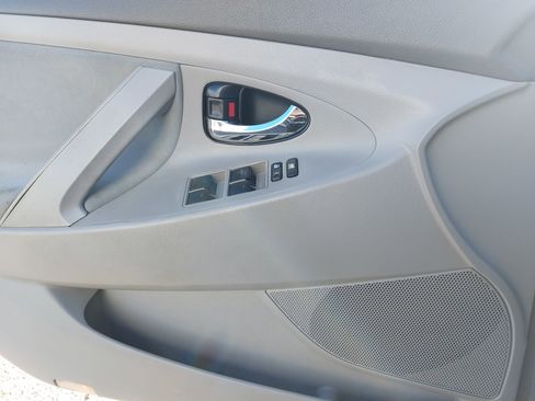 Used 2011 Toyota Camry BASE image 28