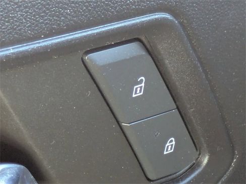 Used 2023 Chevrolet Colorado LT w/ LT Convenience Package image 26