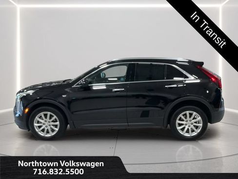 Used 2023 Cadillac XT4 Luxury w/ Cold Weather Package AWD/4WD image 2