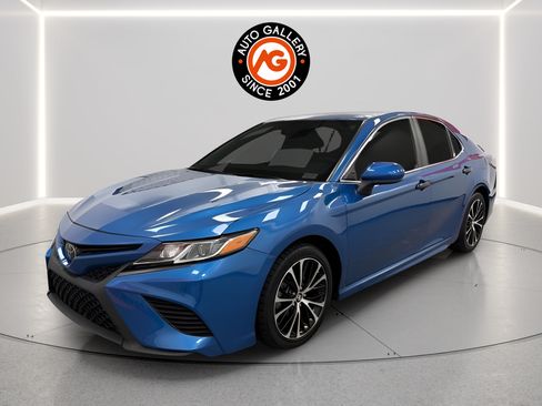 Used 2019 Toyota Camry SE FWD image 7