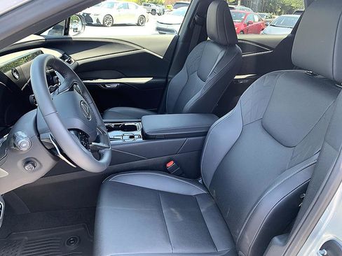Used 2025 Lexus RX 350 FWD w/ Accessory Package image 10