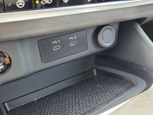 Certified 2025 Nissan Rogue SV w/ SV Premium Package FWD image 32