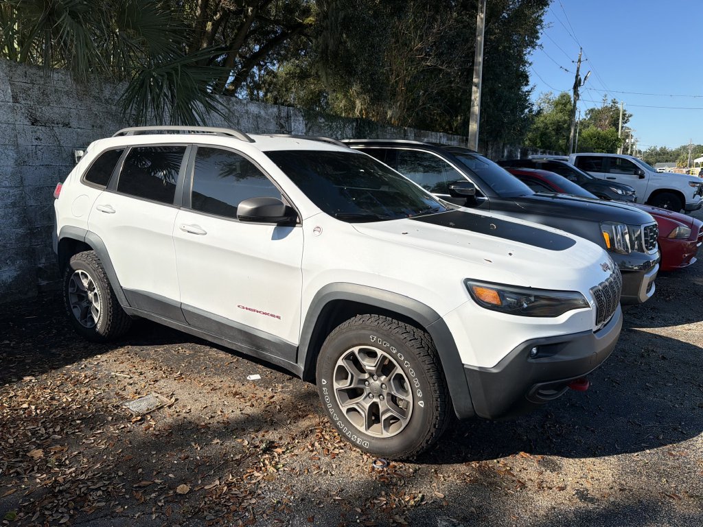 Used 2021 Jeep Cherokee Trailhawk w/ Premium Leather Package AWD/4WD image 1