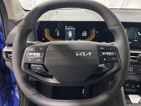 New 2026 Kia Sportage EX FWD image 11