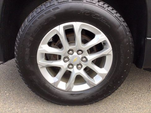 Used 2019 Chevrolet Traverse LT AWD/4WD image 42