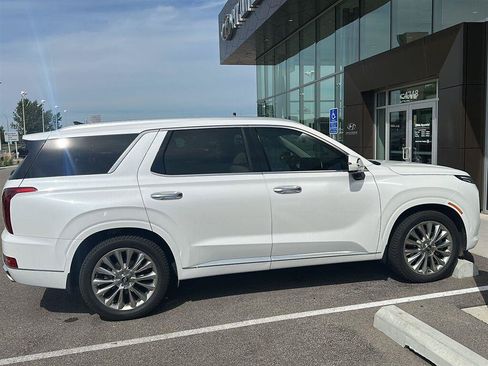 Used 2020 Hyundai Palisade Limited FWD image 6