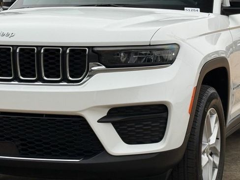 Certified 2024 Jeep Grand Cherokee Laredo X w/ Luxury Tech Group I image 12