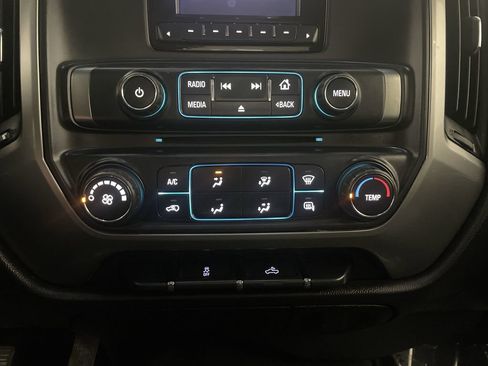 Used 2015 Chevrolet Silverado 1500 LT AWD/4WD image 9