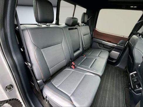 Used 2022 Ford F150 Lariat image 25