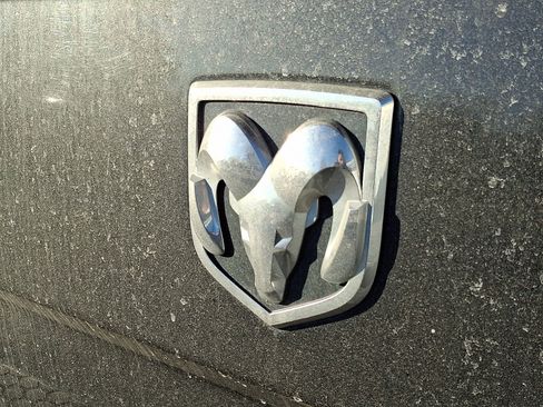 Used 2017 RAM 1500 Tradesman w/ Power & Remote Entry Group image 5