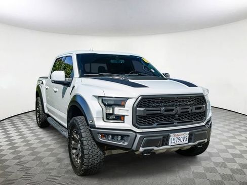 Used 2019 Ford F150 Raptor w/ Equipment Group 802A Luxury image 5