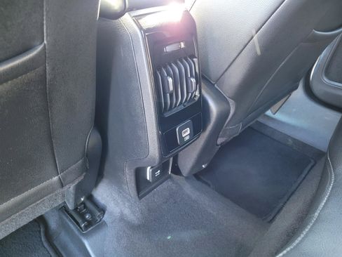Used 2022 Jeep Compass Latitude AWD/4WD image 16