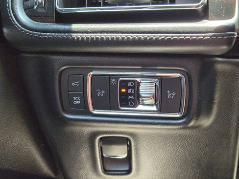 Used 2021 Lincoln Nautilus Reserve AWD/4WD image 22