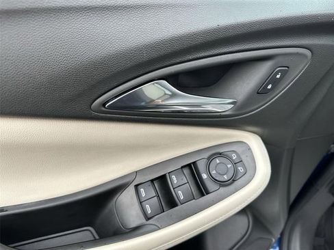 Used 2023 Buick Encore GX Preferred w/ Cold Weather Comfort Package AWD/4WD image 22