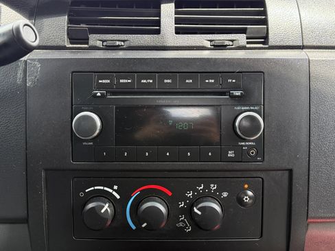 Used 2011 Dodge Dakota Big Horn RWD image 25