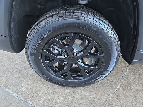 New 2026 Jeep Grand Cherokee Altitude AWD/4WD image 24