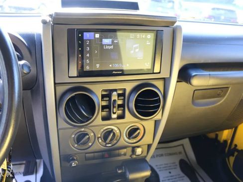 Used 2008 Jeep Wrangler Unlimited X RWD image 12