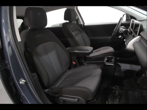 Certified 2024 Hyundai Ioniq 5 SEL RWD image 18