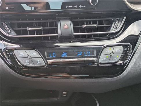 Used 2022 Toyota C-HR Limited image 16