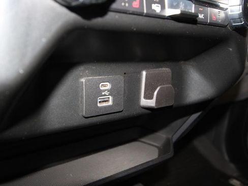 Used 2022 Ford F150 XLT w/ Equipment Group 302A High image 23