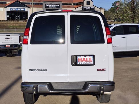 Used 2024 GMC Savana 2500 RWD 2500 135 w/ Driver Convenience Package image 5