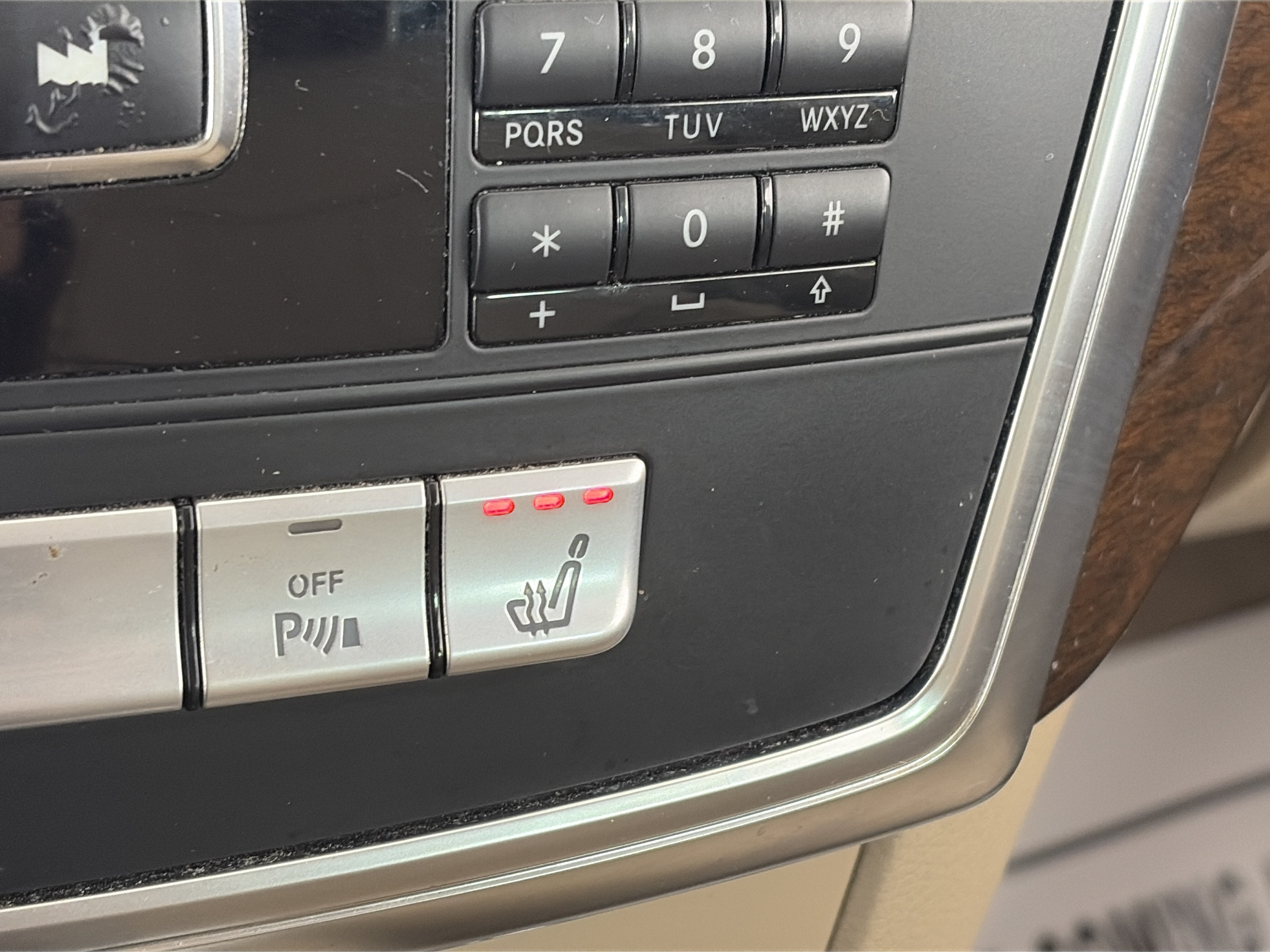 Used 2013 Mercedes-Benz GL 450 4MATIC image 26