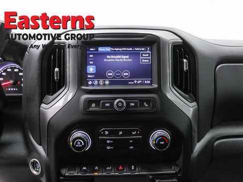 Used 2022 Chevrolet Silverado 1500 Custom image 12