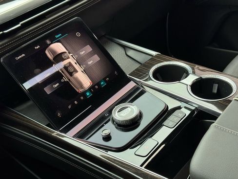 Certified 2025 Cadillac Escalade Premium Luxury w/ Touring Package image 33