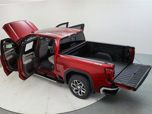 New 2026 GMC Sierra 1500 SLT w/ SLT Premium Package image 19