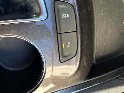 Used 2024 Chevrolet Malibu LT image 20