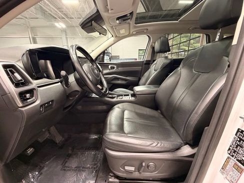 Used 2021 Kia Sorento S w/ Panoramic Sunroof Package FWD image 23