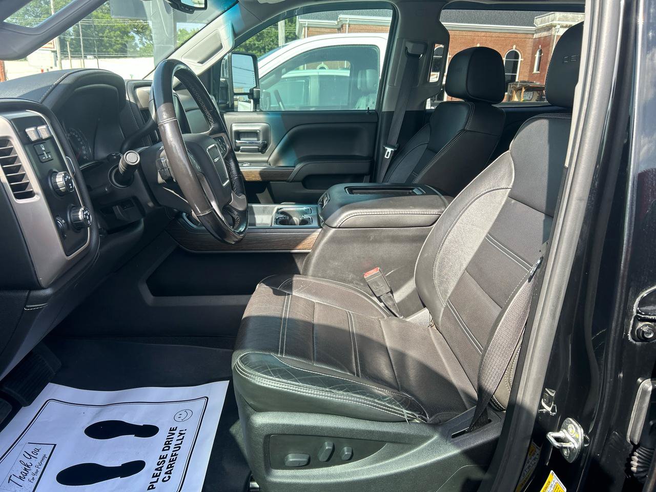 Used 2019 GMC Sierra 2500 Denali w/ Duramax Plus Package AWD/4WD image 20
