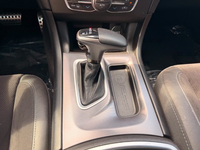 Used 2022 Dodge Charger R/T w/ Plus Group RWD image 19